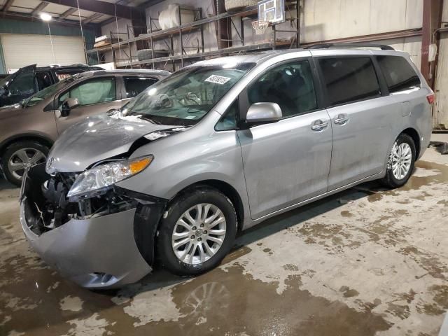 2017 Toyota Sienna XLE