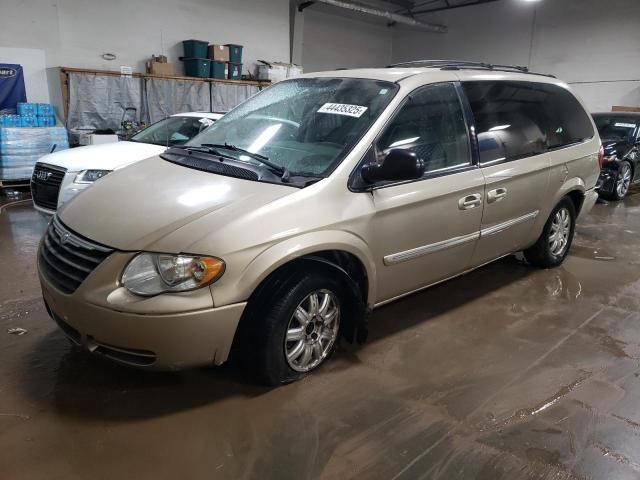 2006 Chrysler Town & Country Touring