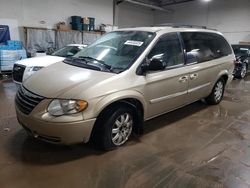 Chrysler Vehiculos salvage en venta: 2006 Chrysler Town & Country Touring