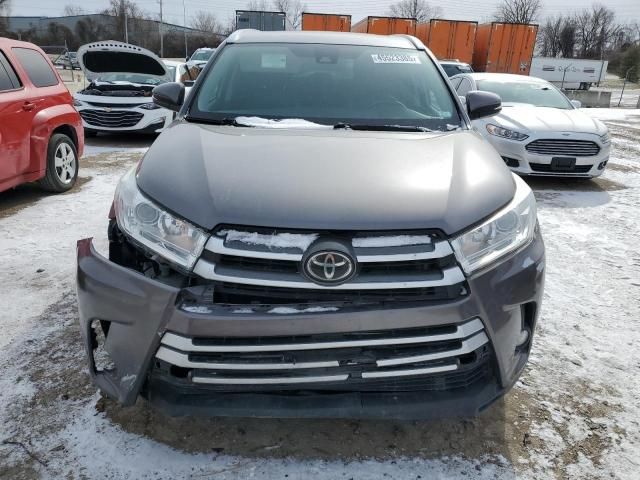 2018 Toyota Highlander SE