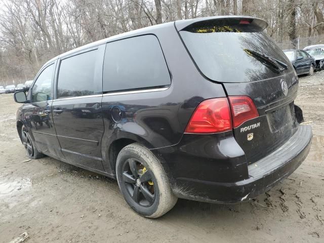 2010 Volkswagen Routan SEL