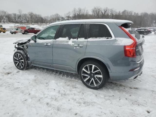 2020 Volvo XC90 T6 Momentum