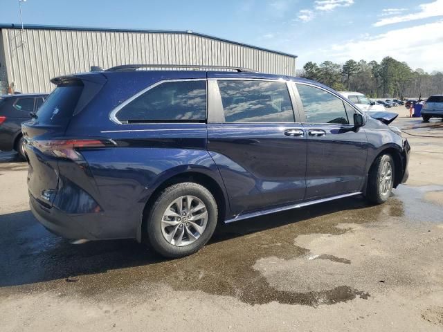 2024 Toyota Sienna XLE