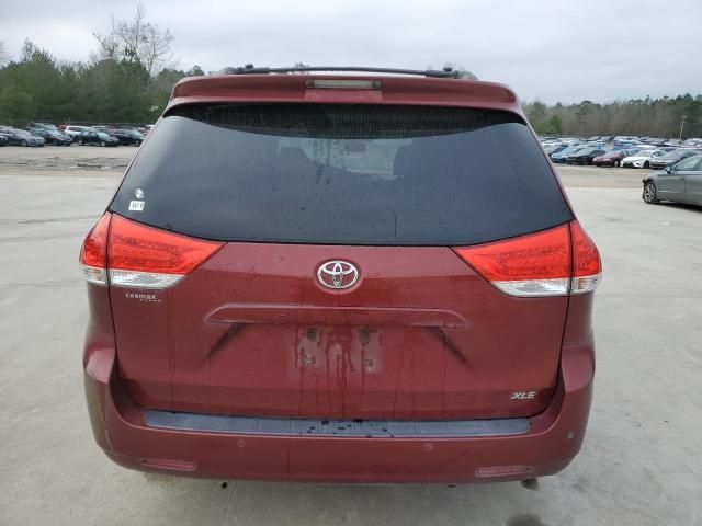 2014 Toyota Sienna XLE