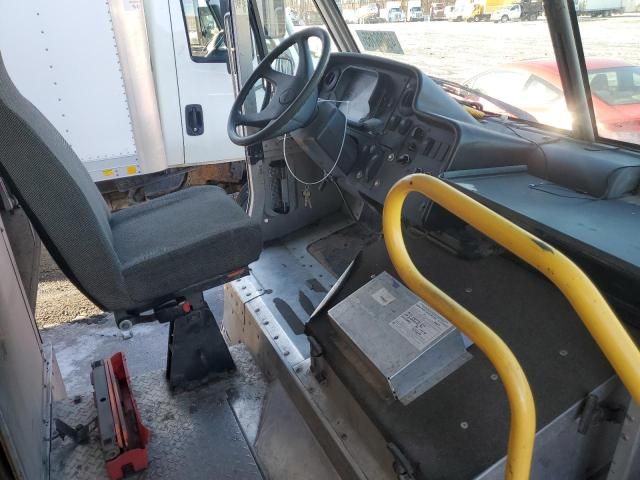 2018 Freightliner Chassis M Line WALK-IN Van