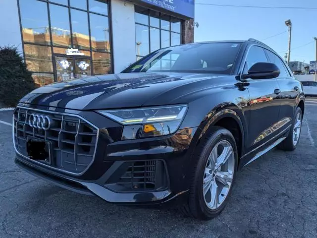 2019 Audi Q8 Premium Plus