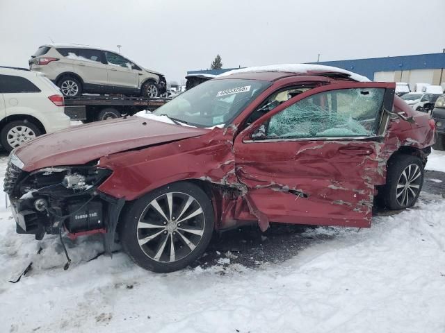 2013 Chrysler 200 Limited