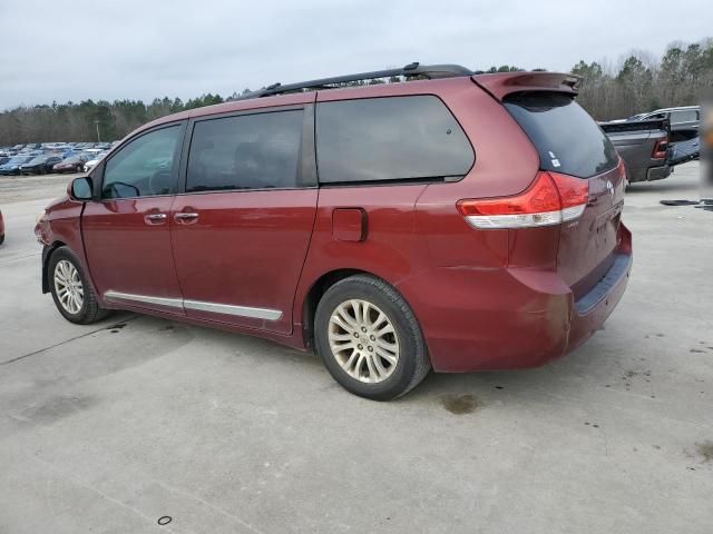 2014 Toyota Sienna XLE