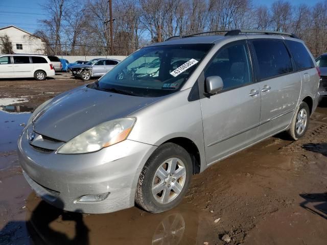 2006 Toyota Sienna XLE