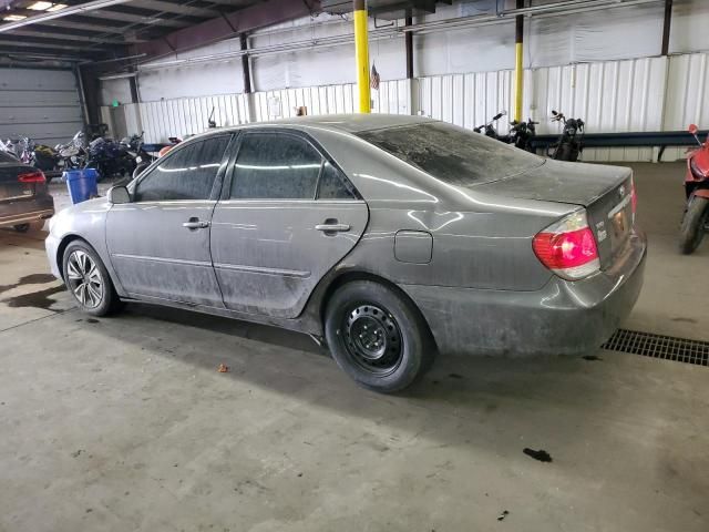 2005 Toyota Camry LE