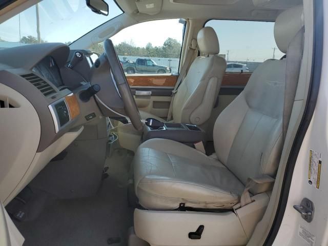 2008 Chrysler Town & Country Limited