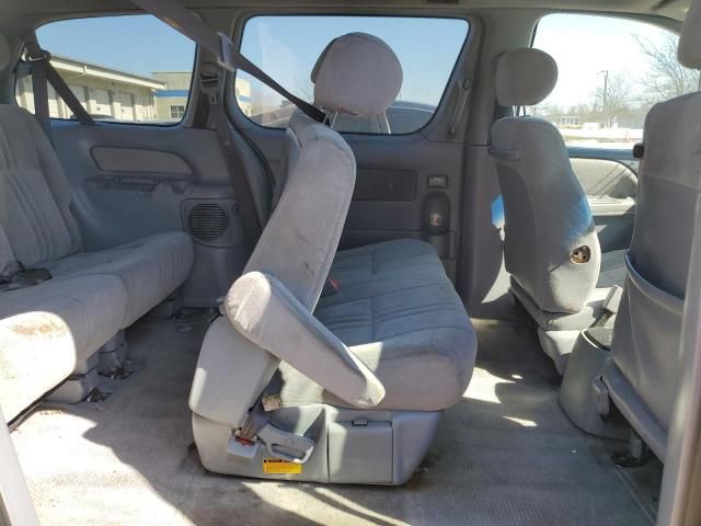 2002 Toyota Sienna CE