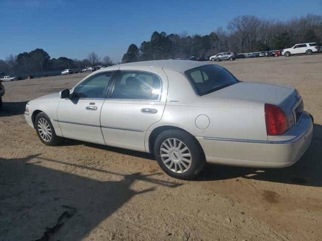 2005 Lincoln Town Car Signature