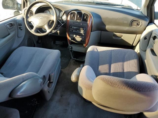 2007 Chrysler Town & Country LX