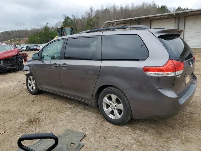 2011 Toyota Sienna LE