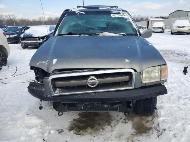 2004 Nissan Pathfinder LE