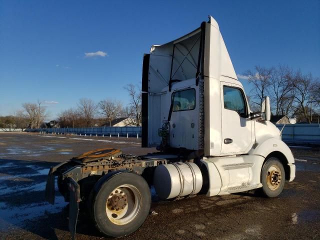 2014 Kenworth Construction T680