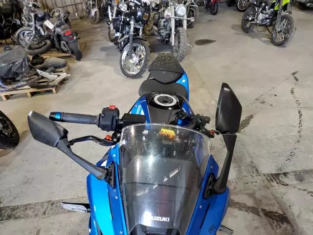 2024 Suzuki GSX800 F