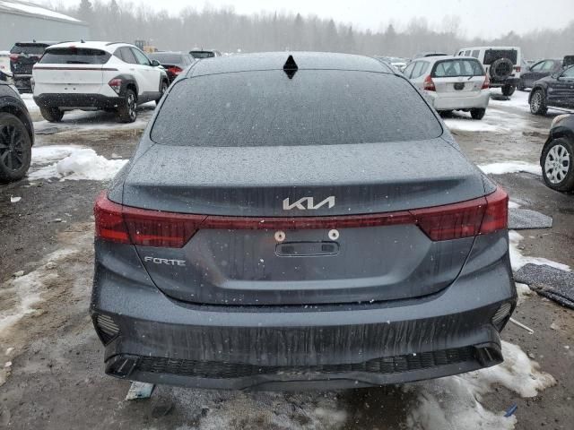 2022 KIA Forte GT Line