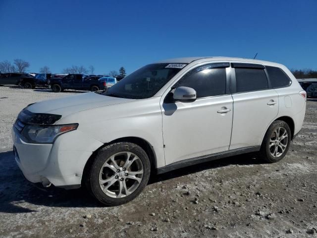 2014 Mitsubishi Outlander SE