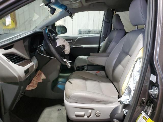 2015 Toyota Sienna XLE