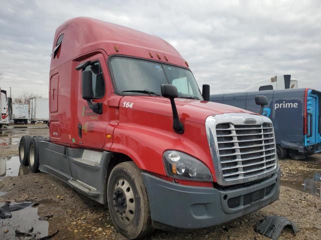 2016 Freightliner Cascadia Semi Truck