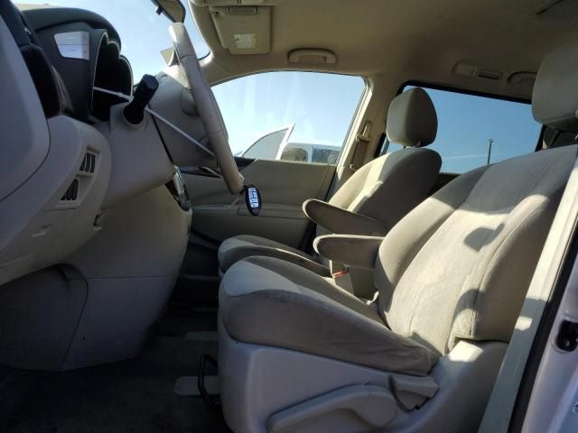 2016 Nissan Quest S