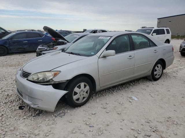 2005 Toyota Camry LE