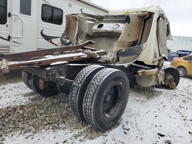 2008 Peterbilt 335