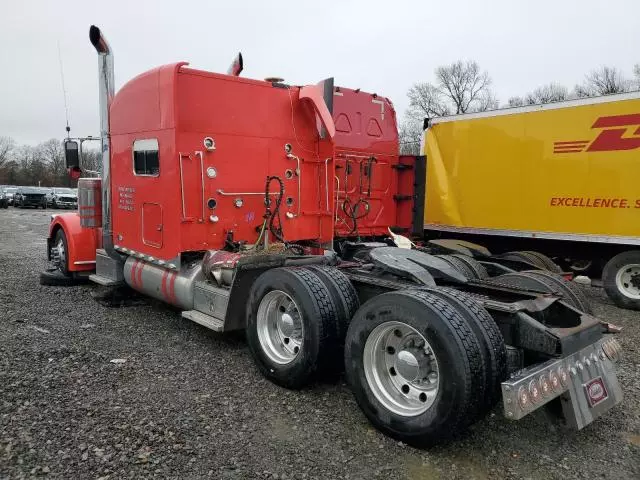 2014 Peterbilt 389