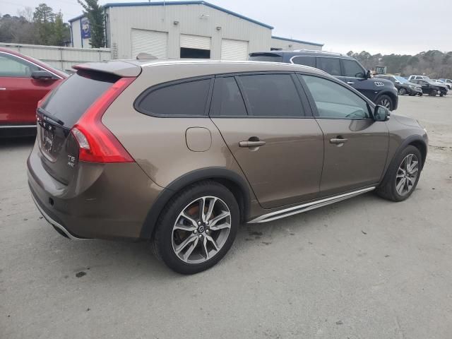 2016 Volvo V60 Cross Country Premier