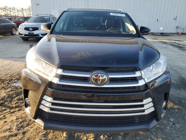 2017 Toyota Highlander SE