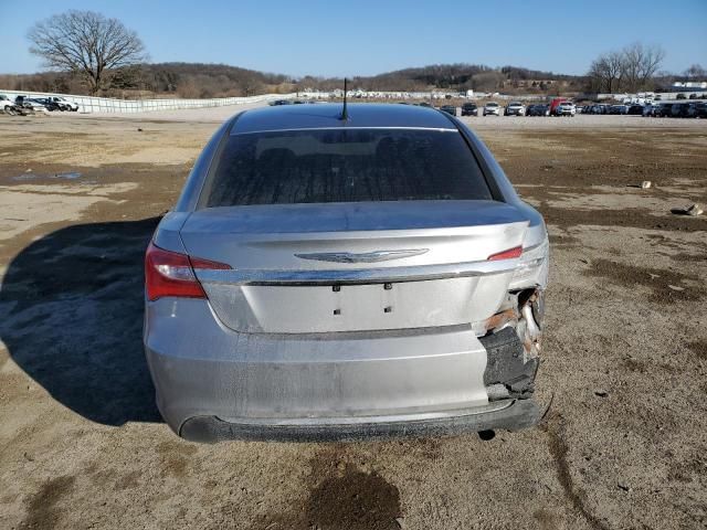 2013 Chrysler 200 Touring