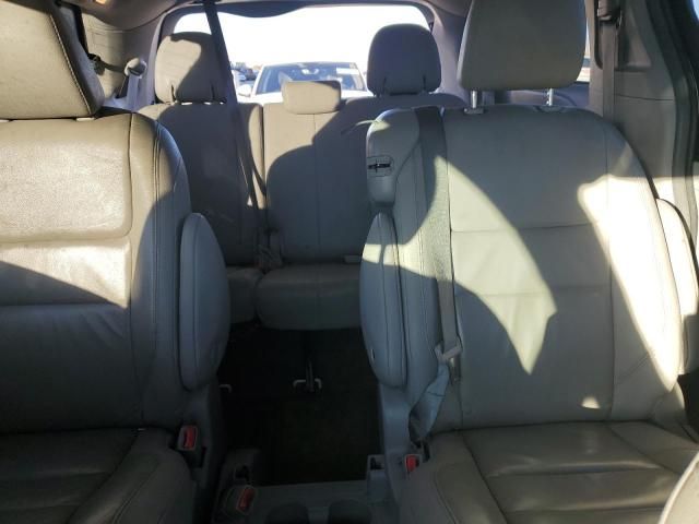 2018 Toyota Sienna XLE