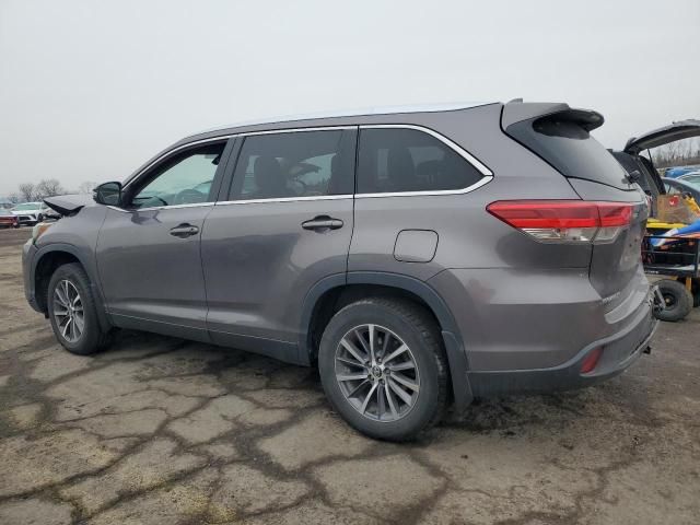 2019 Toyota Highlander SE