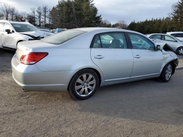 2005 Toyota Avalon XL