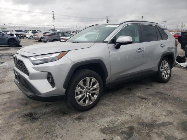 2024 Toyota Rav4 XLE Premium