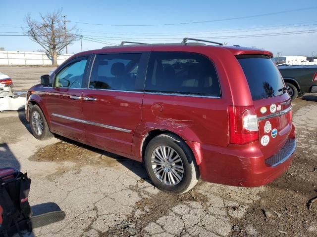 2013 Chrysler Town & Country Touring L