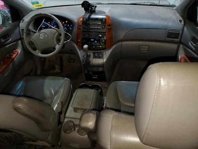 2009 Toyota Sienna XLE