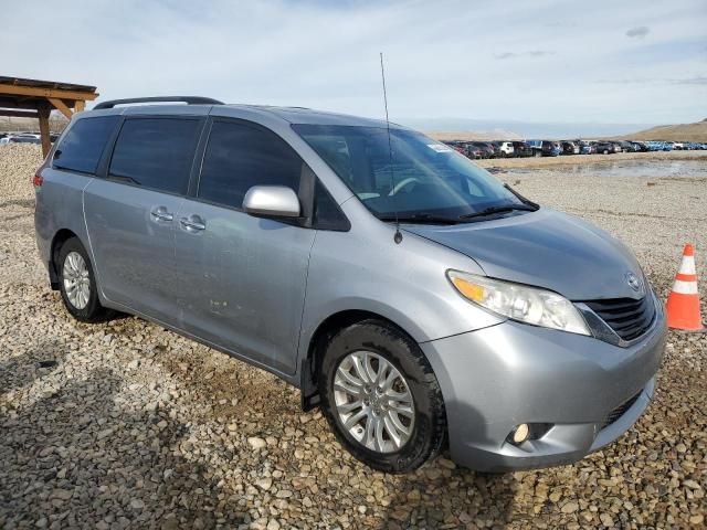 2014 Toyota Sienna XLE