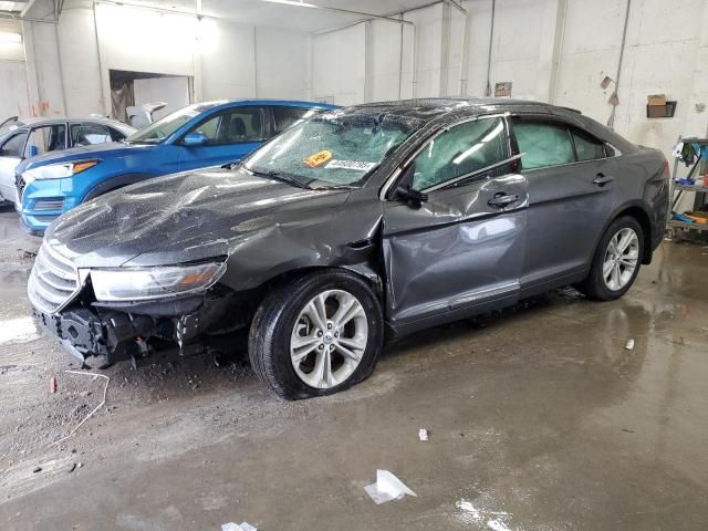 2018 Ford Taurus SEL