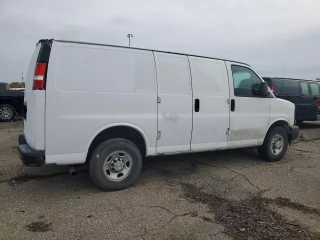 2017 Chevrolet Express G2500