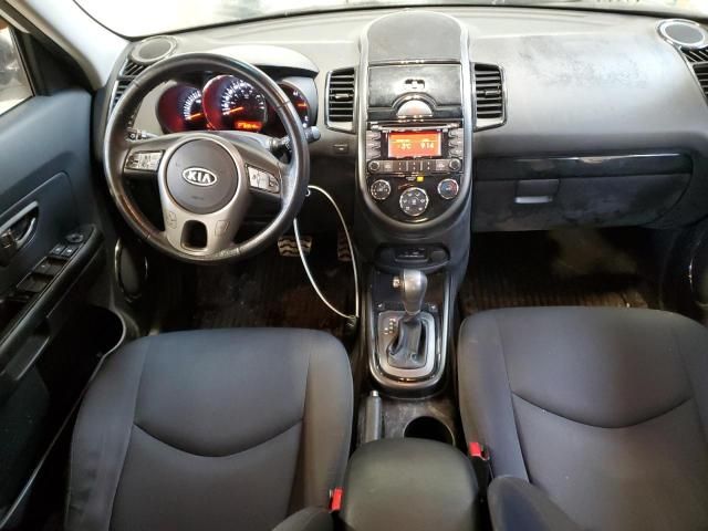 2011 KIA Soul +