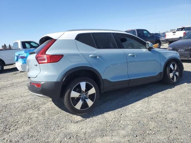 2019 Volvo XC40 T5 Momentum