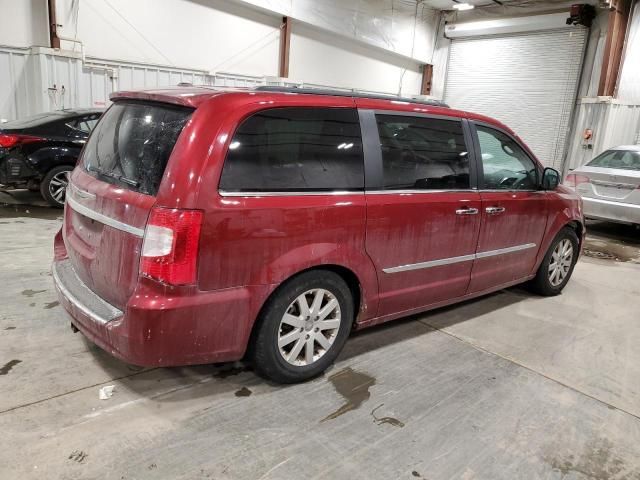 2011 Chrysler Town & Country Touring L