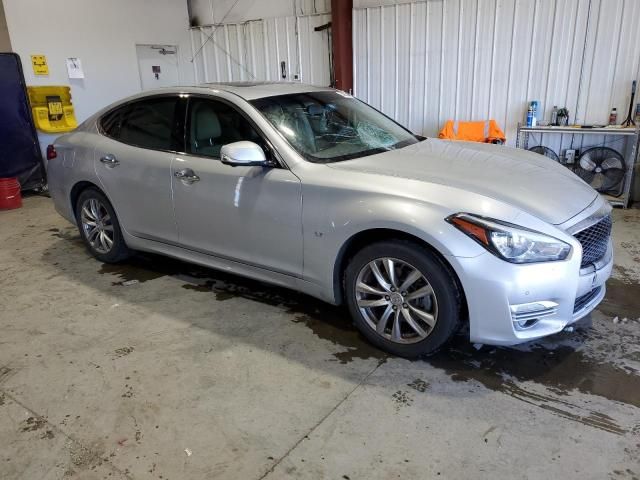 2015 Infiniti Q70 3.7