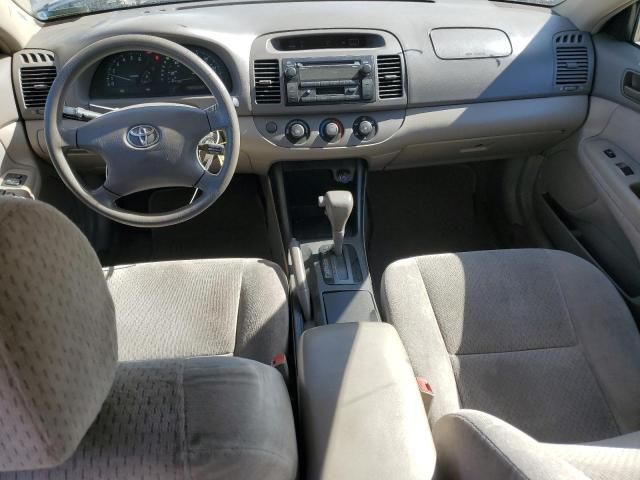 2004 Toyota Camry LE