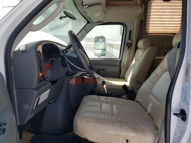 2006 Ford Econoline E450 Super Duty Cutaway Van