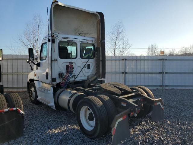 2014 Freightliner Cascadia 125