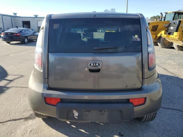 2011 KIA Soul +